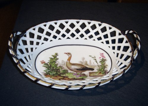 Sèvres hard-paste oval basket with yellow ground, circa 1793-1795 - Porcelain & Faience Style 