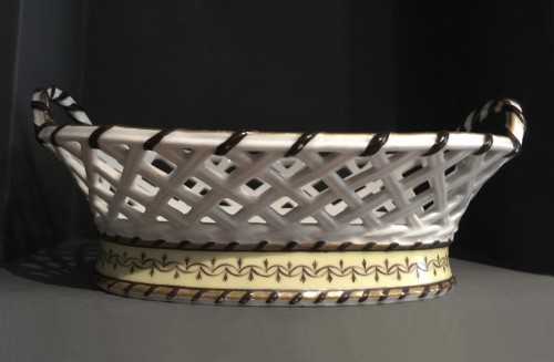 Sèvres hard-paste oval basket with yellow ground, circa 1793-1795 - 