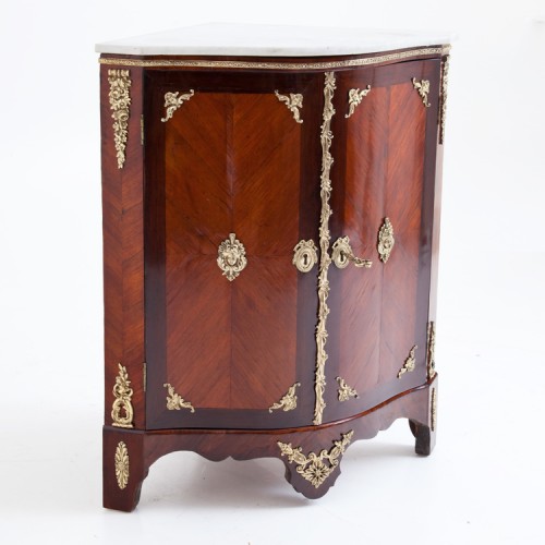 18th century - Corner Cabinet stamped P. Bonnemain, France 18th Century