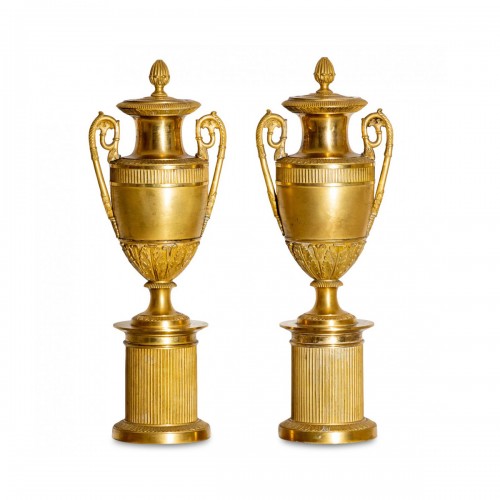 Paire de vases Empire formant bougeoirs