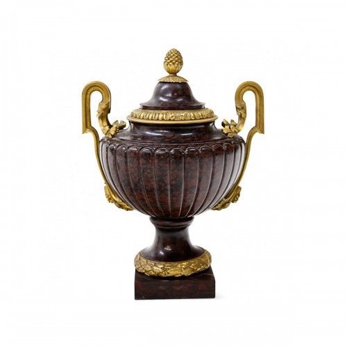 Vase couvert, France 2e moitié du 19e siècle