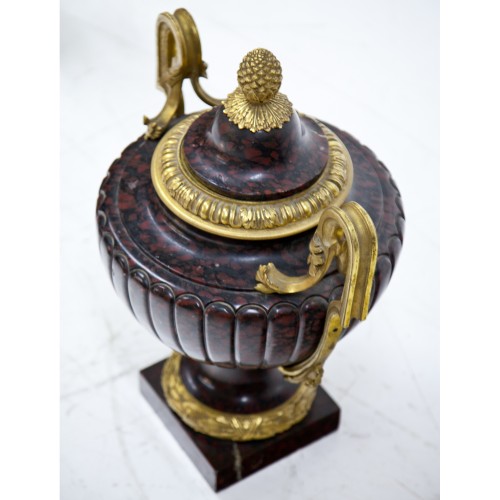 Vase couvert, France 2e moitié du 19e siècle - Objet de décoration Style 