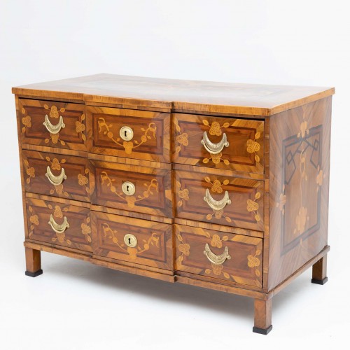 Louis XVI Marquetry Chest of Drawers, Late 18th Century - 