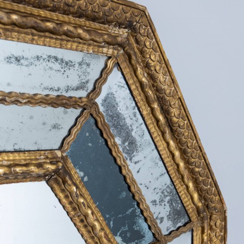 Miroir octogonal doré et à facettes, Espagne XVIIe siècle - Miroirs, Trumeaux Style Renaissance