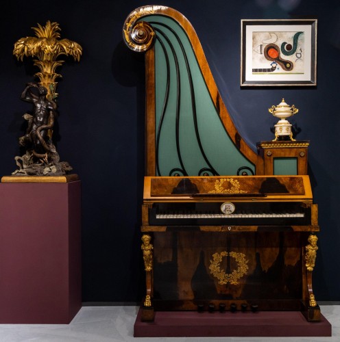 Piano girafe de Christoph Ehrlich zu Bamberg, vers 1820 - Mobilier Style Empire