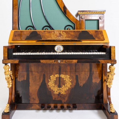 Giraffe Piano by Christoph Ehrlich zu Bamberg, around 1820 - Empire