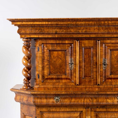 Baroque Cabinet in Walnut - Germany, Franconia 18th Century - 