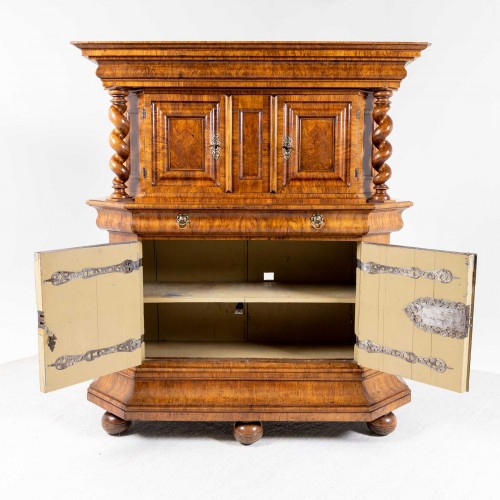  - Cabinet baroque en noyer - Allemagne, Franconie XVIIIe siècle