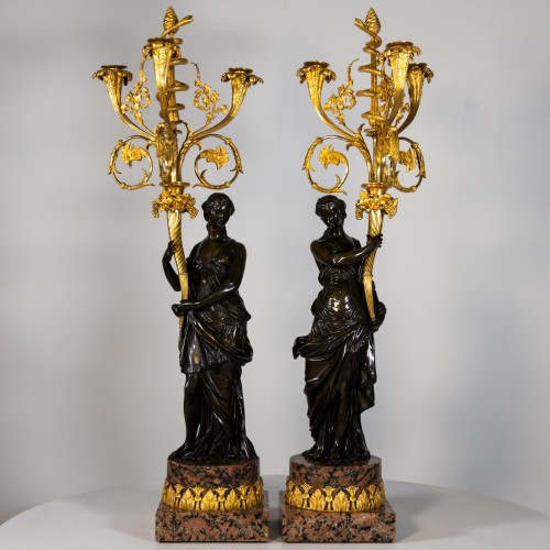  - Paire de candélabres en bronze doré au feu, estampillés Raingo, France, milieu du XIX