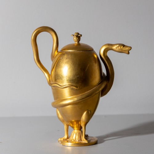 Golden Porcelain Teapot with Snake Decoration, KPM c. 1800 - 