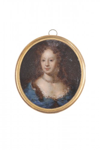 Portrait miniature ovale d'une femme, seconde moitié du XVIIe siècle