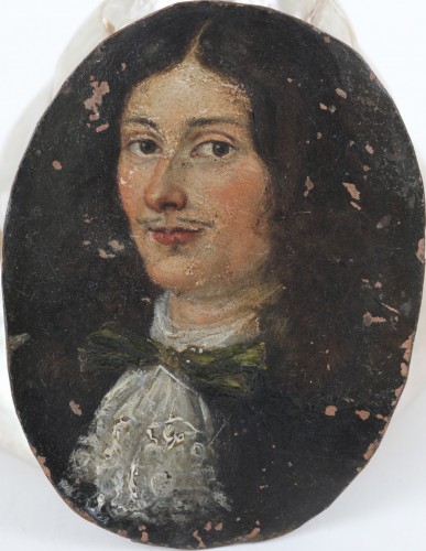 Objects of Vertu  - Oval miniature portrait of a man oil on copper second half 17th century.