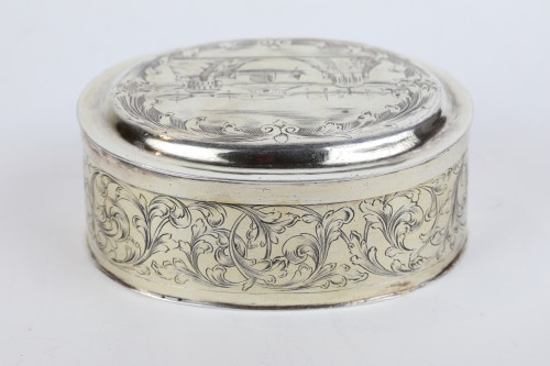 Augsburg 1695 – 1700, A late17th century German silver-gilt Toilet Box - Antique Silver Style Louis XIV