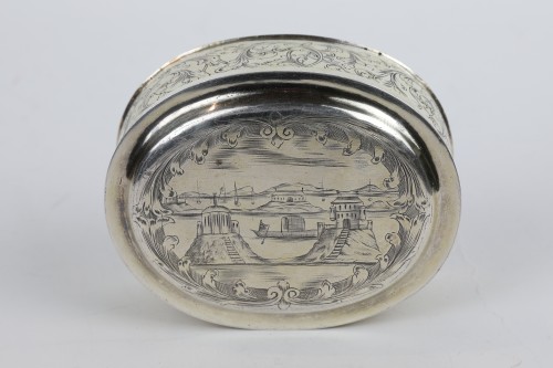 17th century - Augsburg 1695 – 1700, A late17th century German silver-gilt Toilet Box