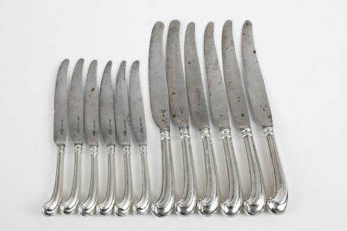 Brussels - Bruxelles, 6 small &amp; 6 large knives model crosse,18th Century. - Louis XV