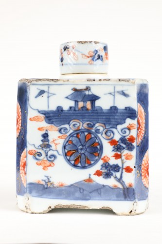 China, porcelain tea caddy on imari decor, Qianlong 18th century - 