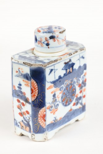 18th century - China, porcelain tea caddy on imari decor, Qianlong 18th century