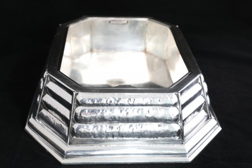 20th century - Silver centerpiece from the Art Déco period, design by Raymond Ruys 1930