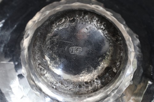 18th century - A traditional antique Irish sterling silver loving cup or two handled goble