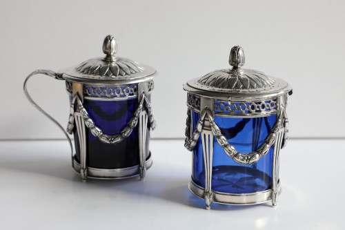 Antiquités - Saupoudreuse et pot à moutarde en argent, avec verre bleu cobalt, Anvers, 18e