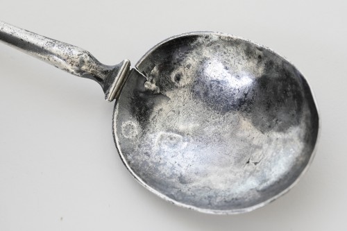 Antique Silver  -  Rotterdam - Dutch - 17th century, Silver hoof spoon.