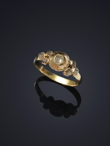 Bouquet ring, circa 1700 - 