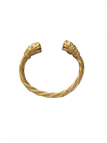 Greek style gold bracelet 