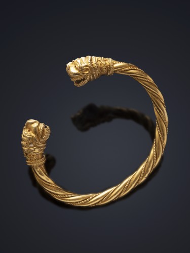 Greek style gold bracelet  - 