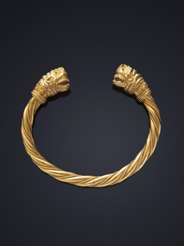 Greek style gold bracelet  - 