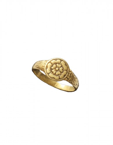 16th century Tudor period gold ring