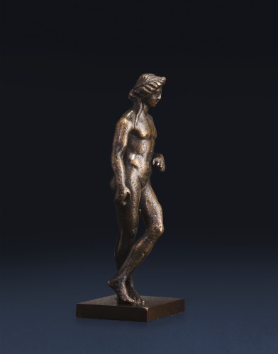 Archéologie  - Statuette romaine en bronze figurant Apollon