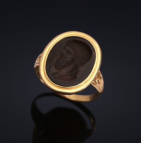 intaglio ring, Hippocrates - Antique Jewellery Style 