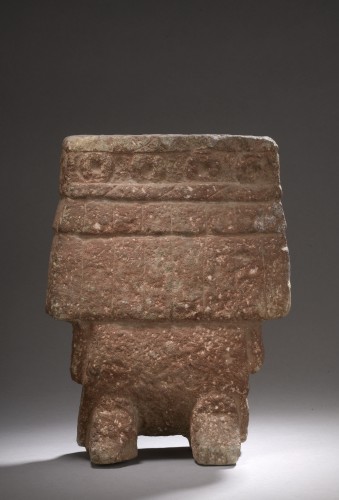 Ancient Art  - Aztec stone figure of the deity chicomecoatl