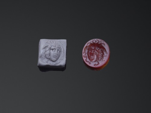 Intaglio depicting the head of Medusa. - Ancient Art Style 