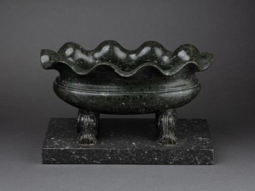 XIXe siècle - Bassin souvenir du Grand Tour en serpentine, vers 1820