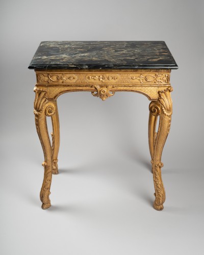 A 19th century Régence-style center table - Furniture Style 