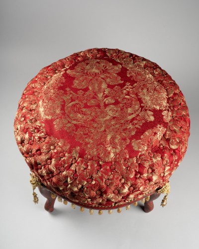 Tabouret capitonné d’époque Napoléon III, bois laqué rouge - Napoléon III