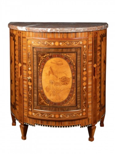 Commode demi-lune d’entre-deux d'époque Louis XVI de la région de Grenoble