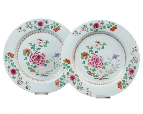Paire de deux grands plats, Chine XVIIIe Kien Long