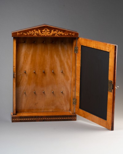 XIXe siècle - Petite armoire miroir d’époque Charles X