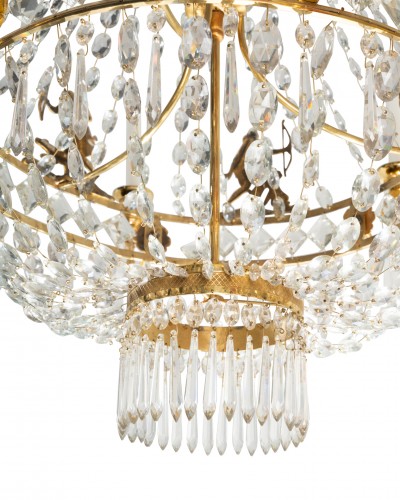 Lustre d’époque Charles X, circa 1825, en laiton finement ciselé et doré - Luminaires Style Restauration - Charles X