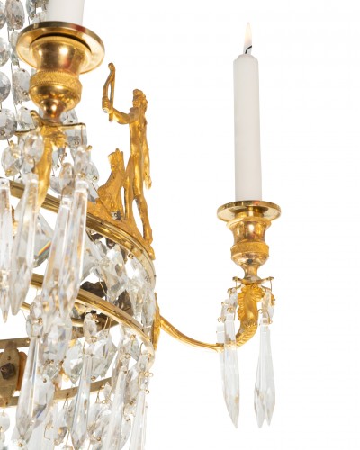 XIXe siècle - Lustre d’époque Charles X, circa 1825, en laiton finement ciselé et doré
