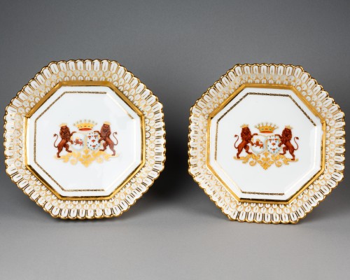 Porcelain & Faience  - Set of Brussels porcelain dishes from the Henri Faber manufactory