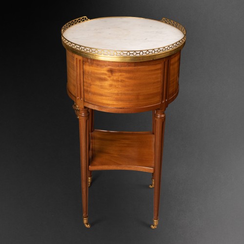 Antiquités - Table de salon Louis XVI estampillée CANABAS et JME