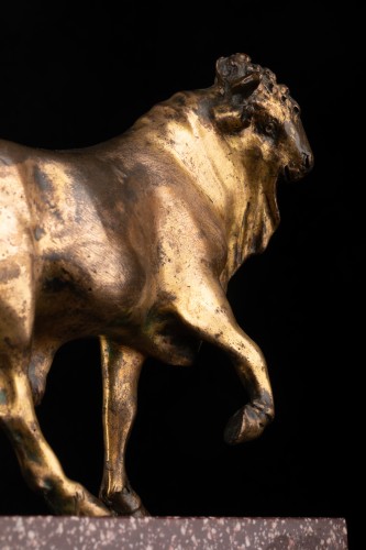 Sculpture Sculpture en Bronze - Taureau en bronze fin XVIIe siècle