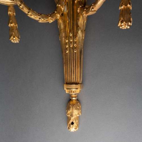 Pair of Louis XVI bronze sconces - Louis XVI