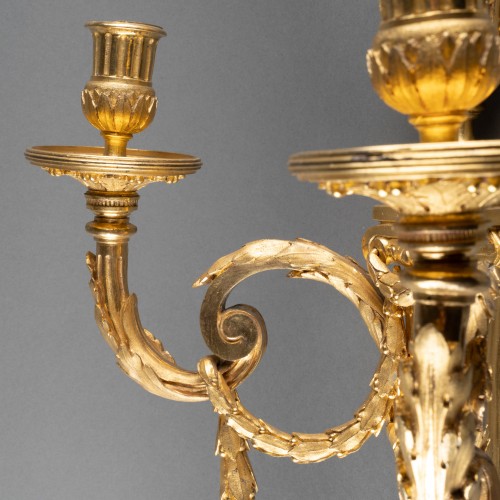 Louis XVI - Pair of Louis XVI bronze sconces