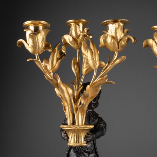 XVIIIe siècle - Paire de candélabres à trois lumières époque Louis XVI