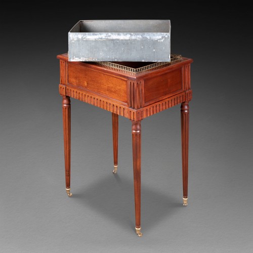 18th century - Louis XVI mahogany planter box 18th century