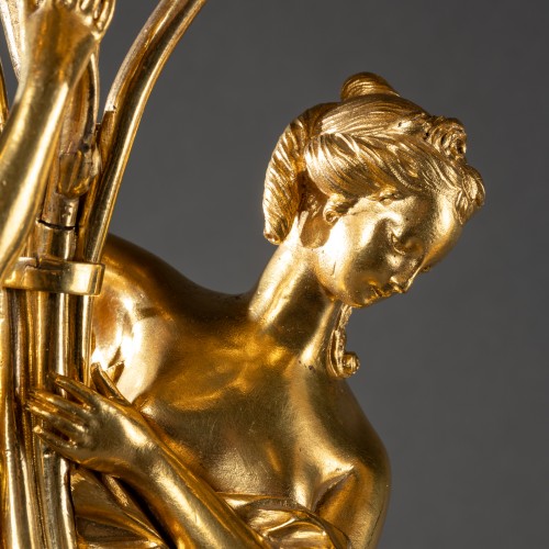 XVIIIe siècle - Paire de grands candélabres à trois lumières fin du XVIIIe siècle
